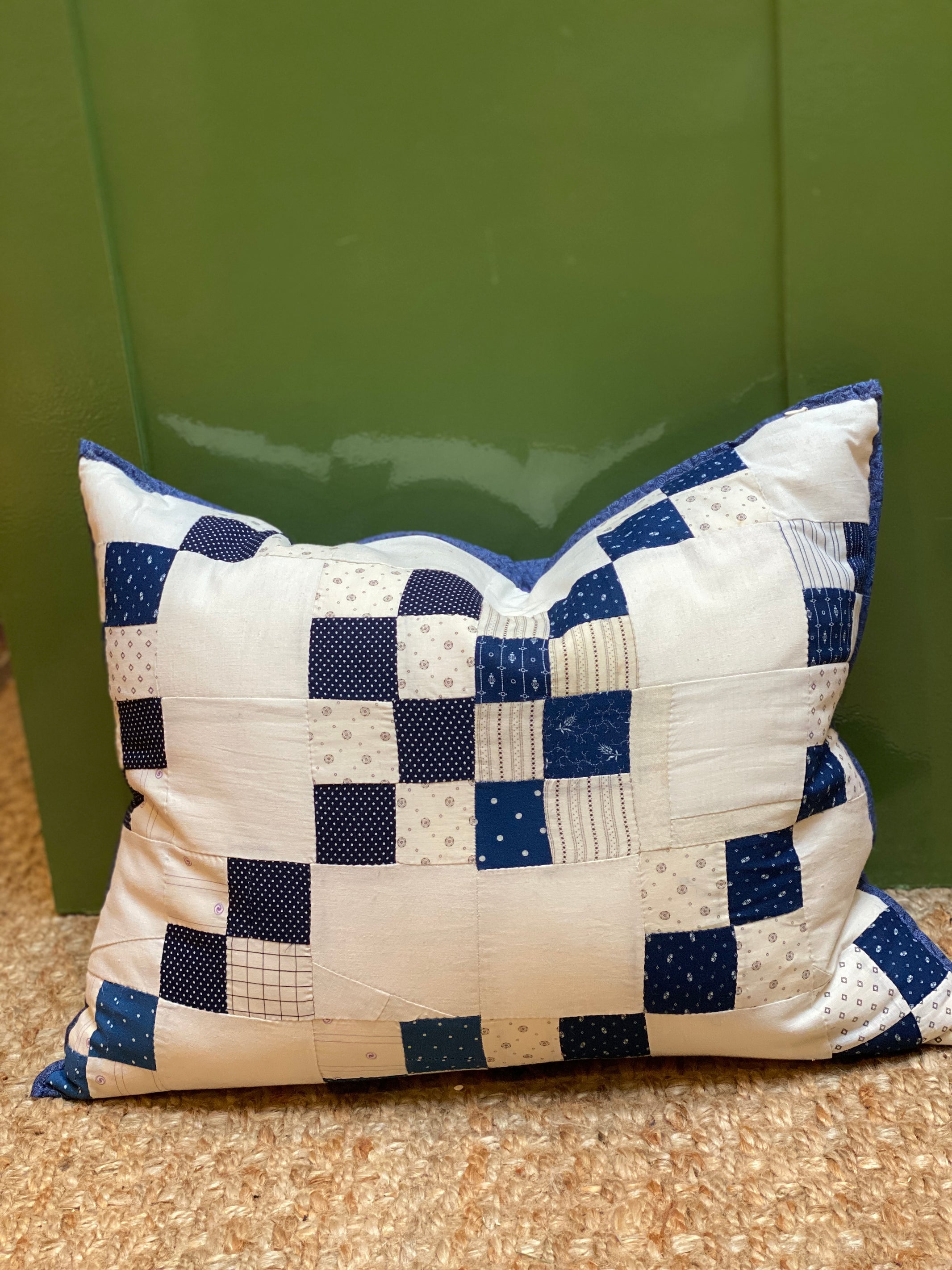 HEIRLOOM VINTAGE QUILT PILLOW NO. 1 - Little-ish