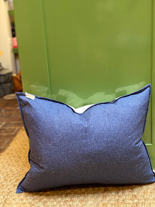 HEIRLOOM VINTAGE QUILT PILLOW NO. 1