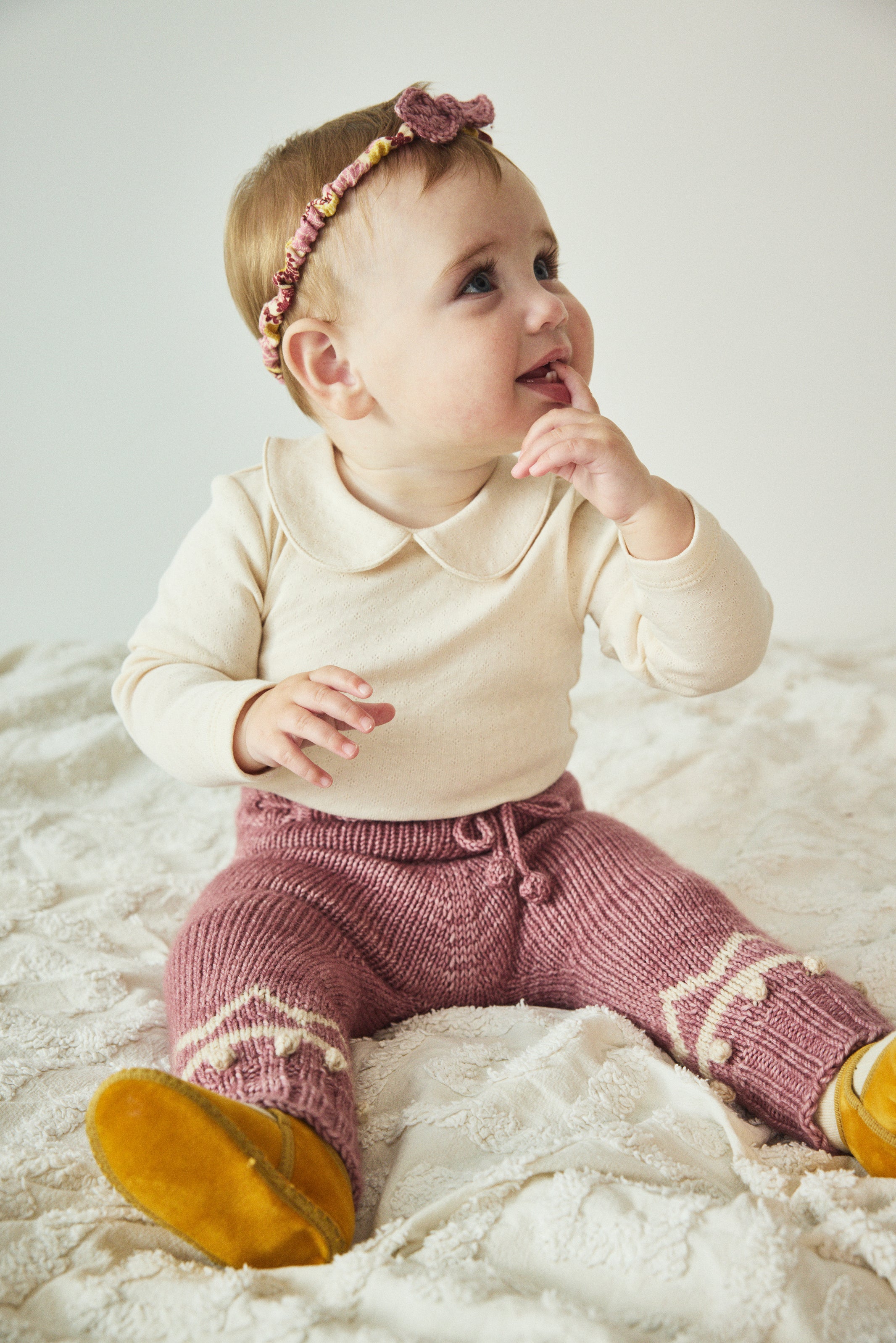 BABY PATTIE COLLAR ONESIE - STRING - Little-ish