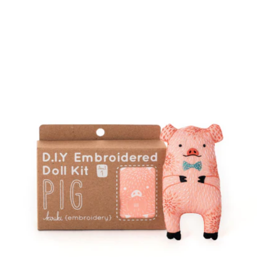 EMBROIDERY STARTER KIT LEVEL 1 - PIG - Little-ish