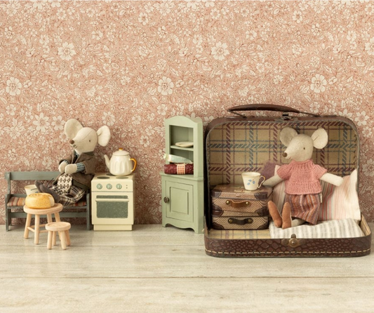 MAILEG KNITTED JACKET, PANTS & TIE IN SUITCASE