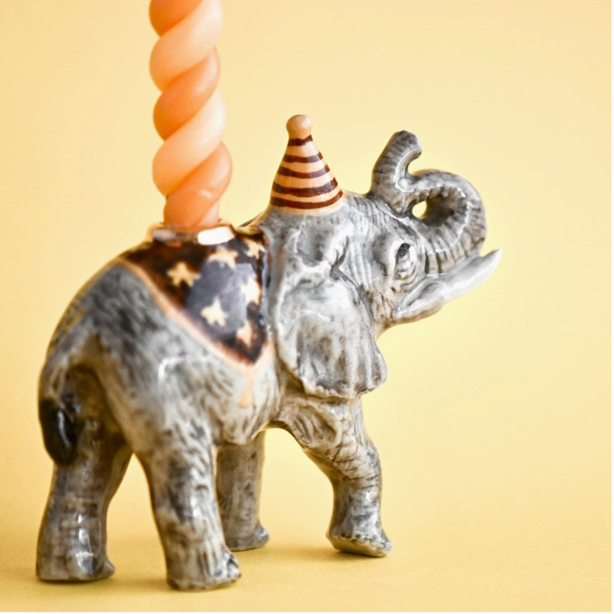 ELEPHANT TOPPER