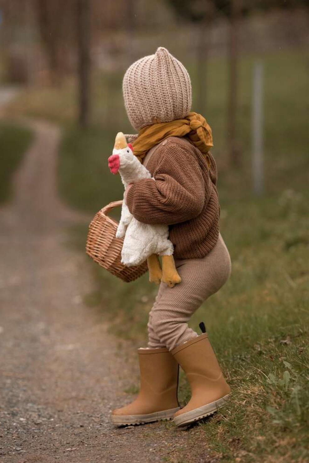 CUDDLY CHICKEN