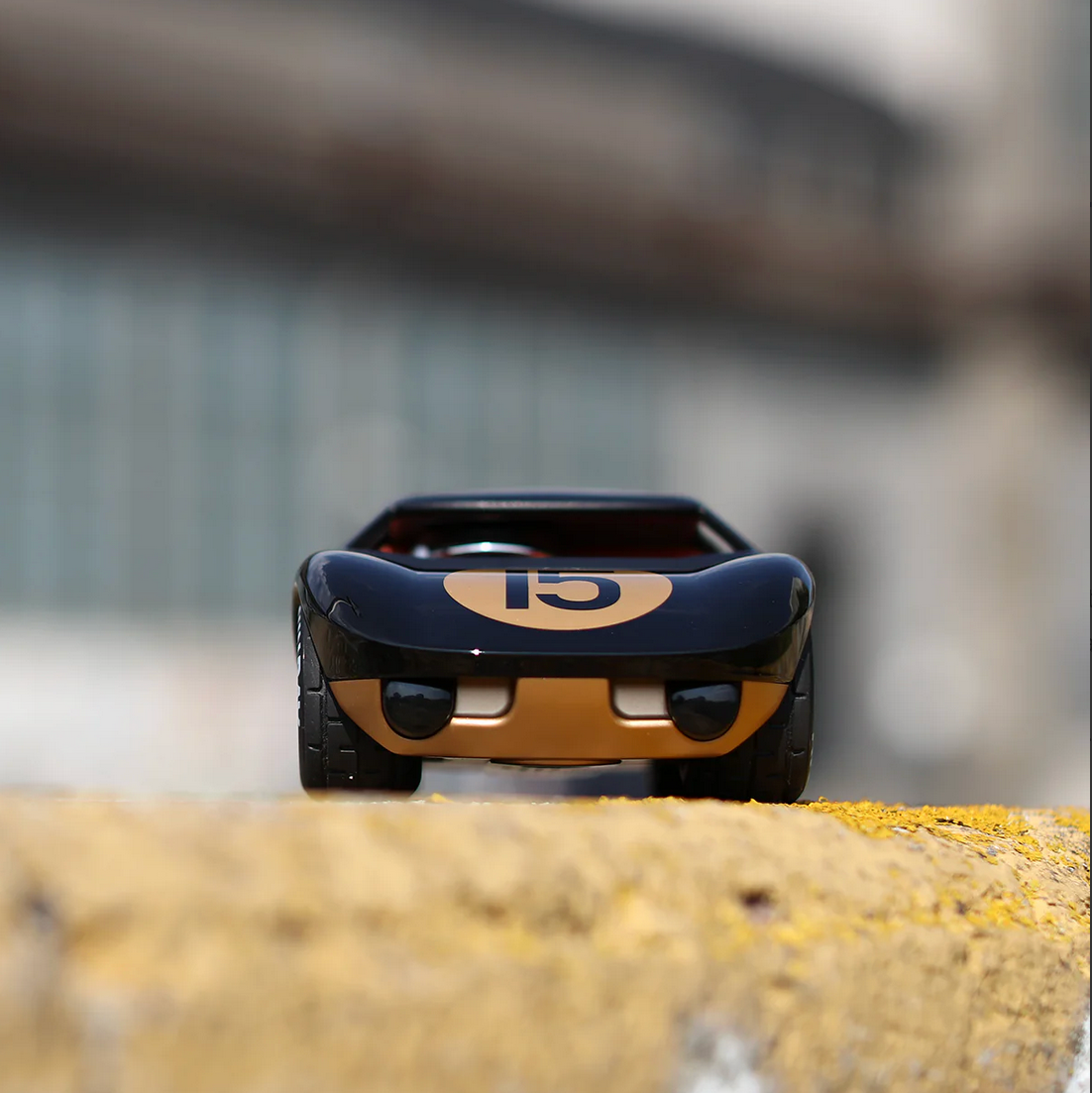 PLAYFOREVER MINI KEN CASH - CAVE BLACK