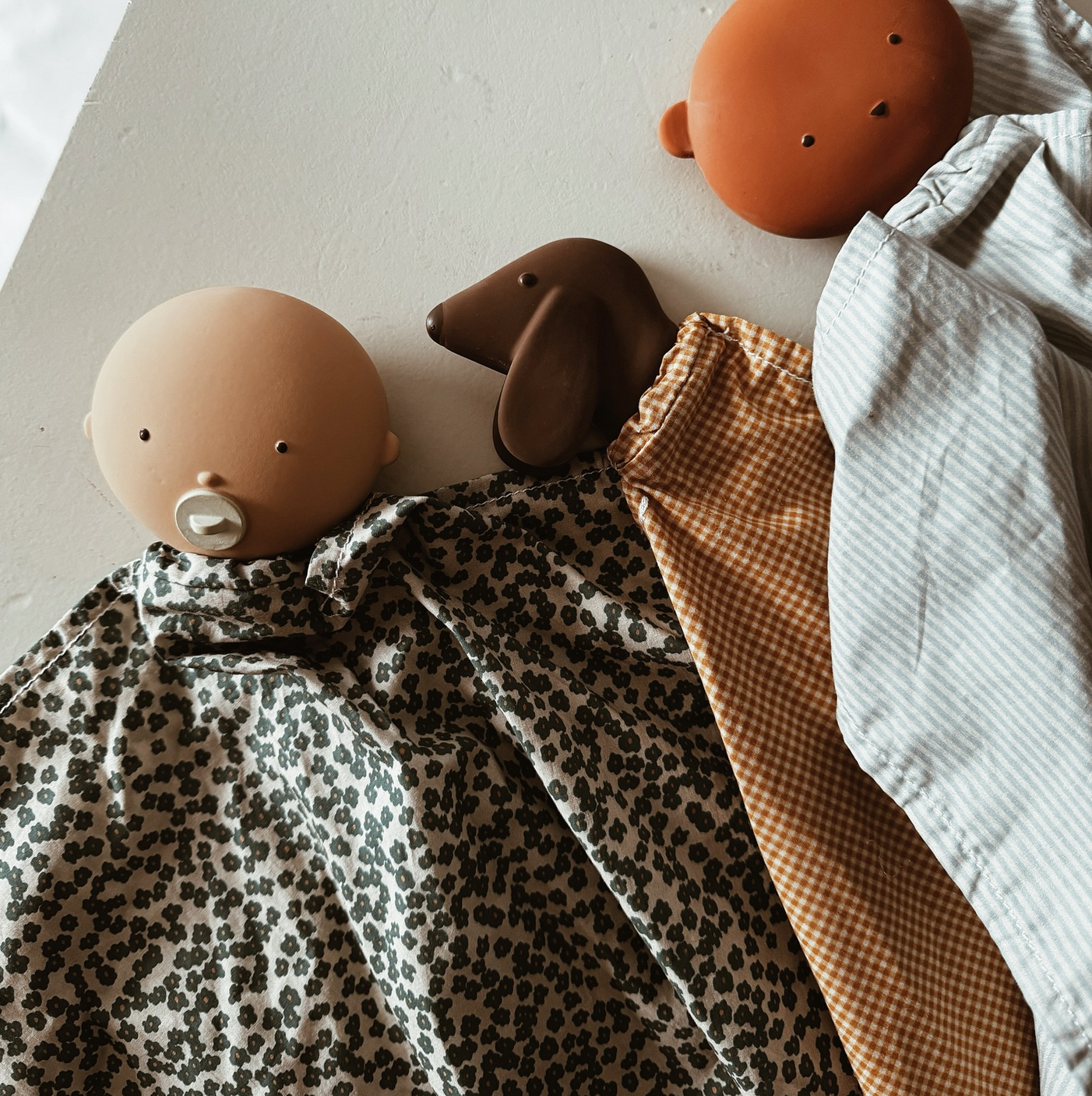 GOMMU DOU DOU BEAR - ALMOND - Little-ish