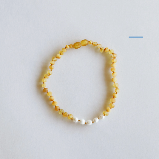 RAW HONEY BALTIC AMBER + PEARL NECKLACE