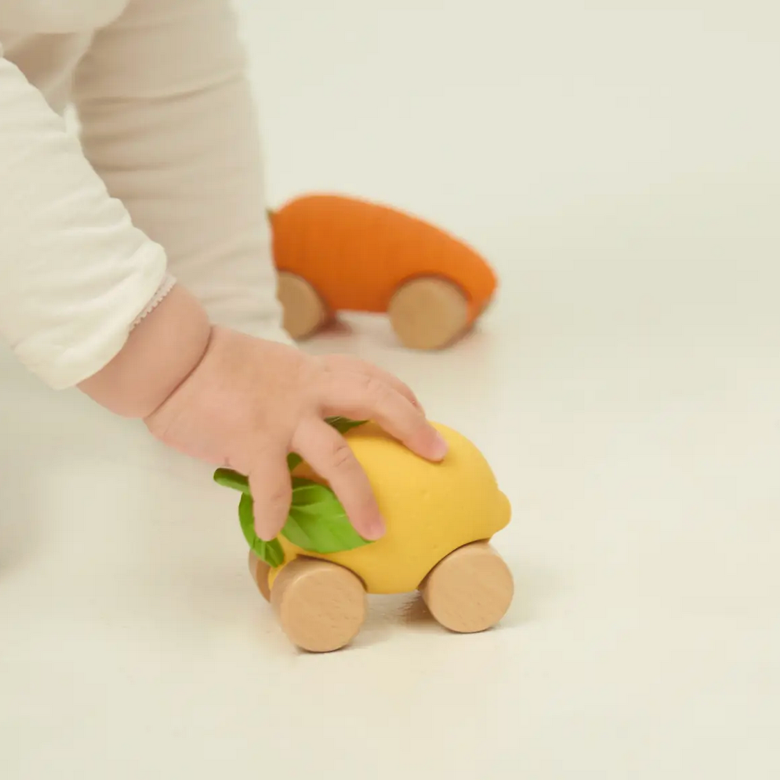 LOU THE LEMON CAR TEETHER