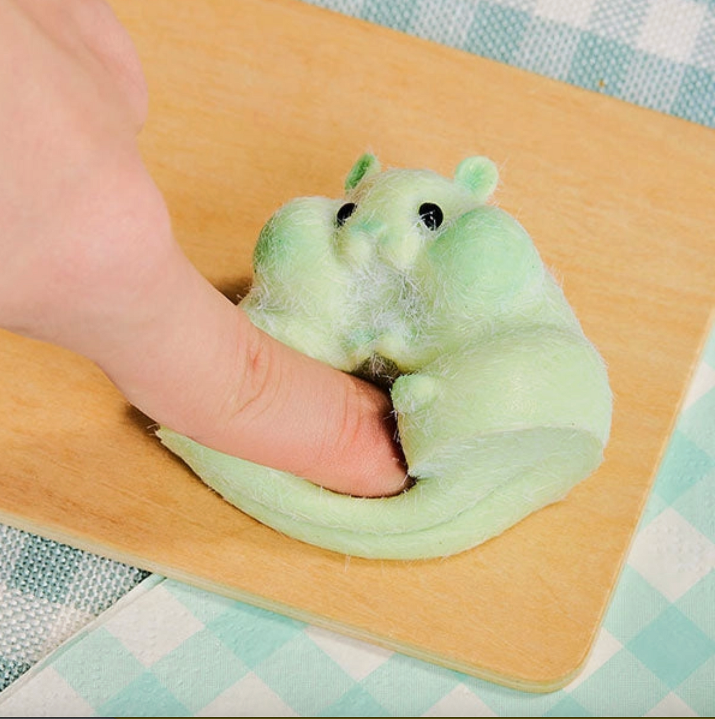 TABA SQUISHY DELUXE - GREEN HAMSTER
