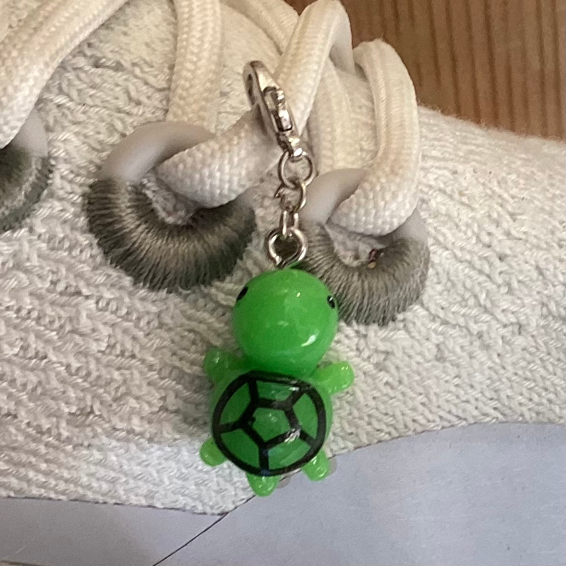 SINGLE SHOE CHARM - Little-ish