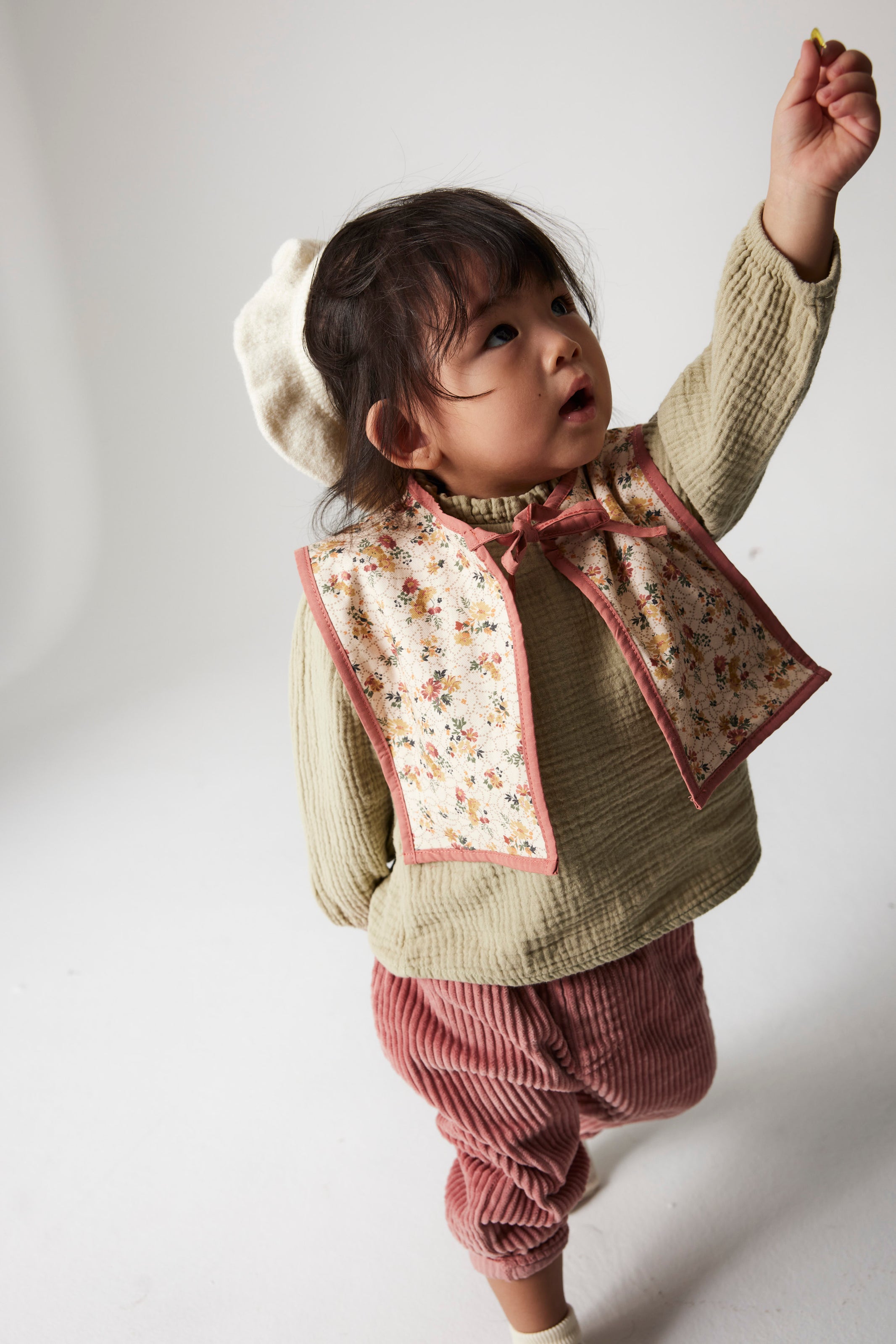 ABBIE FLORAL VEST - Little-ish
