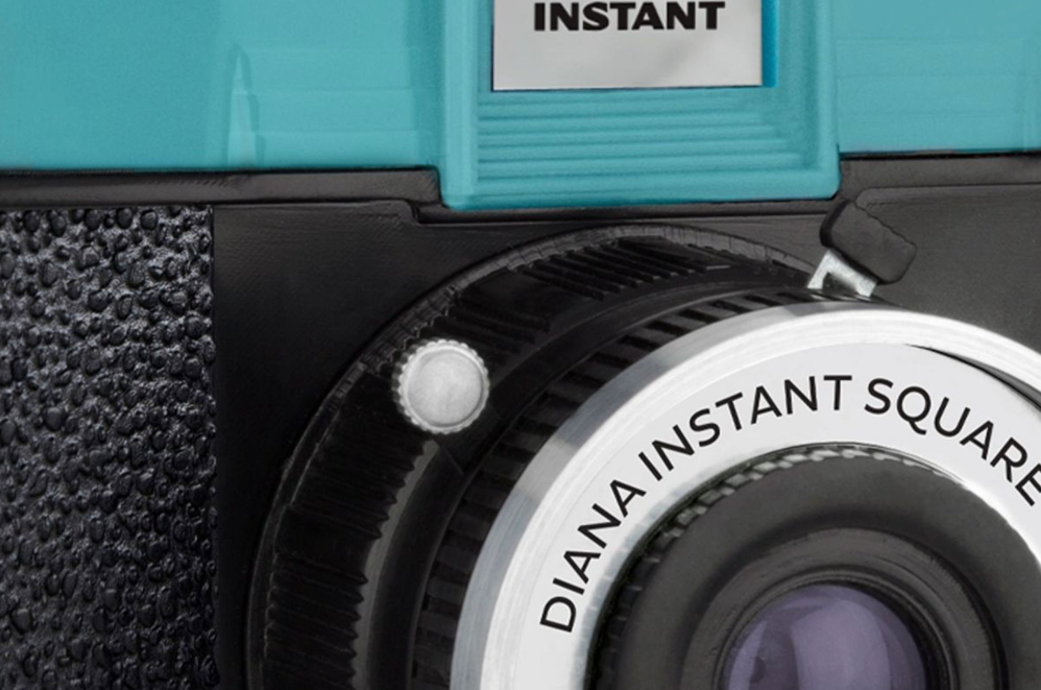 DIANA INSTANT SQUARE CAMERA WITH FLASH - Little-ish