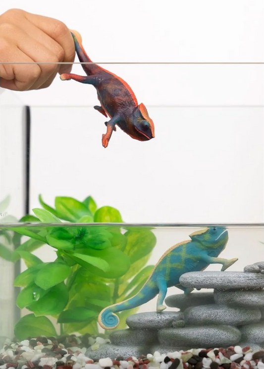 SCHLEICH CHAMELEON - COLOR CHANGING