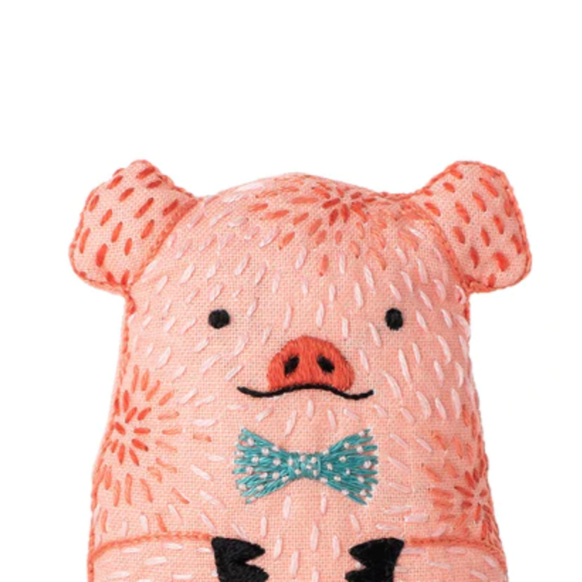 EMBROIDERY STARTER KIT LEVEL 1 - PIG - Little-ish