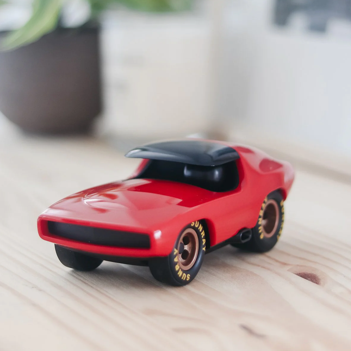 PLAYFOREVER LEADBELLY CAR - Little-ish