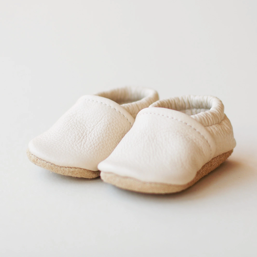 LEATHER SOLFT SOLE MOCCASIN - CREAM - Little-ish