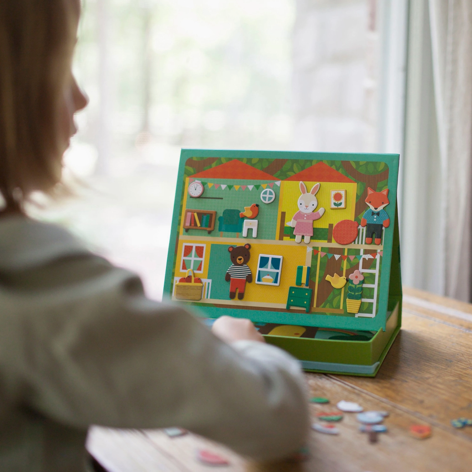 TREEHOUSE PARTY MAGNETIC PLAY SCENE - Little-ish