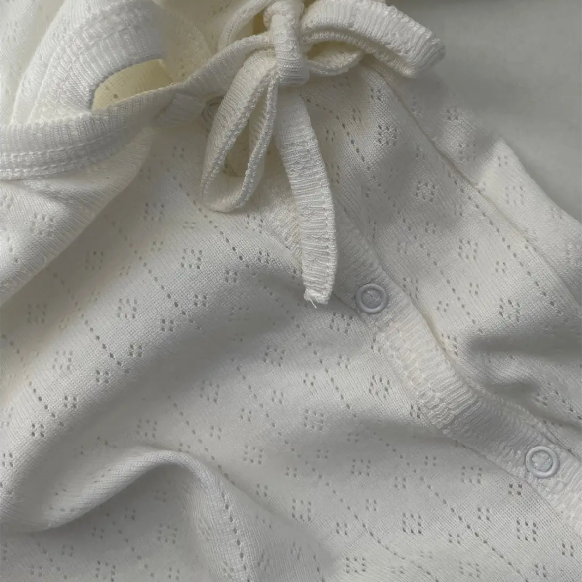 POINTELLE BABY SLEEPSUIT - Little-ish