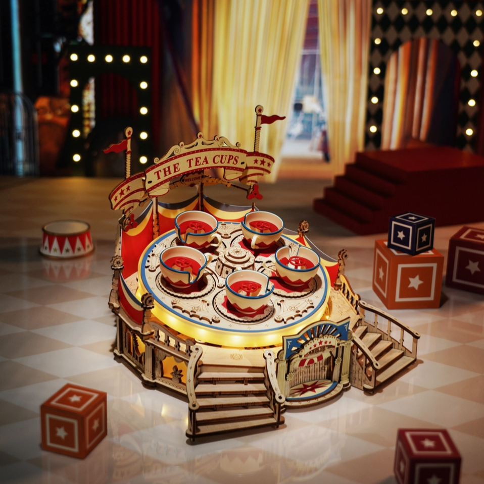 ELECTRO-MECHANICAL WOODEN PUZZLE: TILT-A-WHIRL - Little-ish