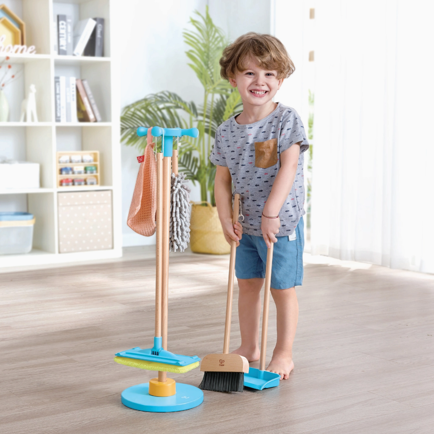 CLEAN UP BROOM SET - Little-ish
