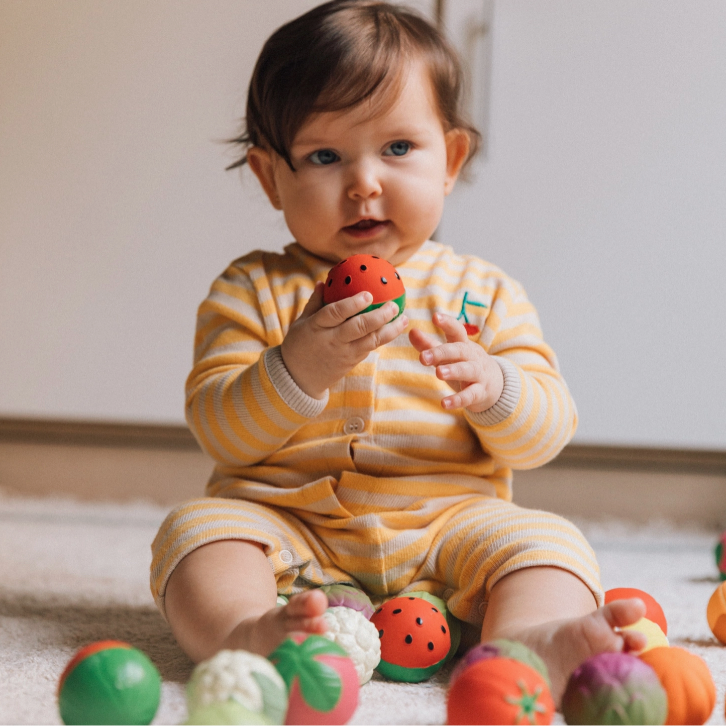 FRUIT SALAD BABY SENSORY BALLS
