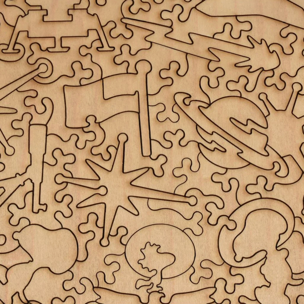 ONE SMALL STEP FOR SNOOPY WOOD PUZZLE