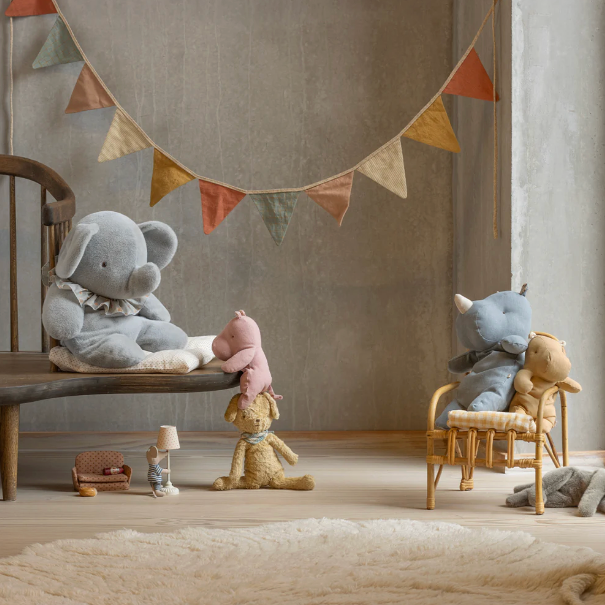 MAILEG STUFFED BLUE/GRAY ELEPHANT