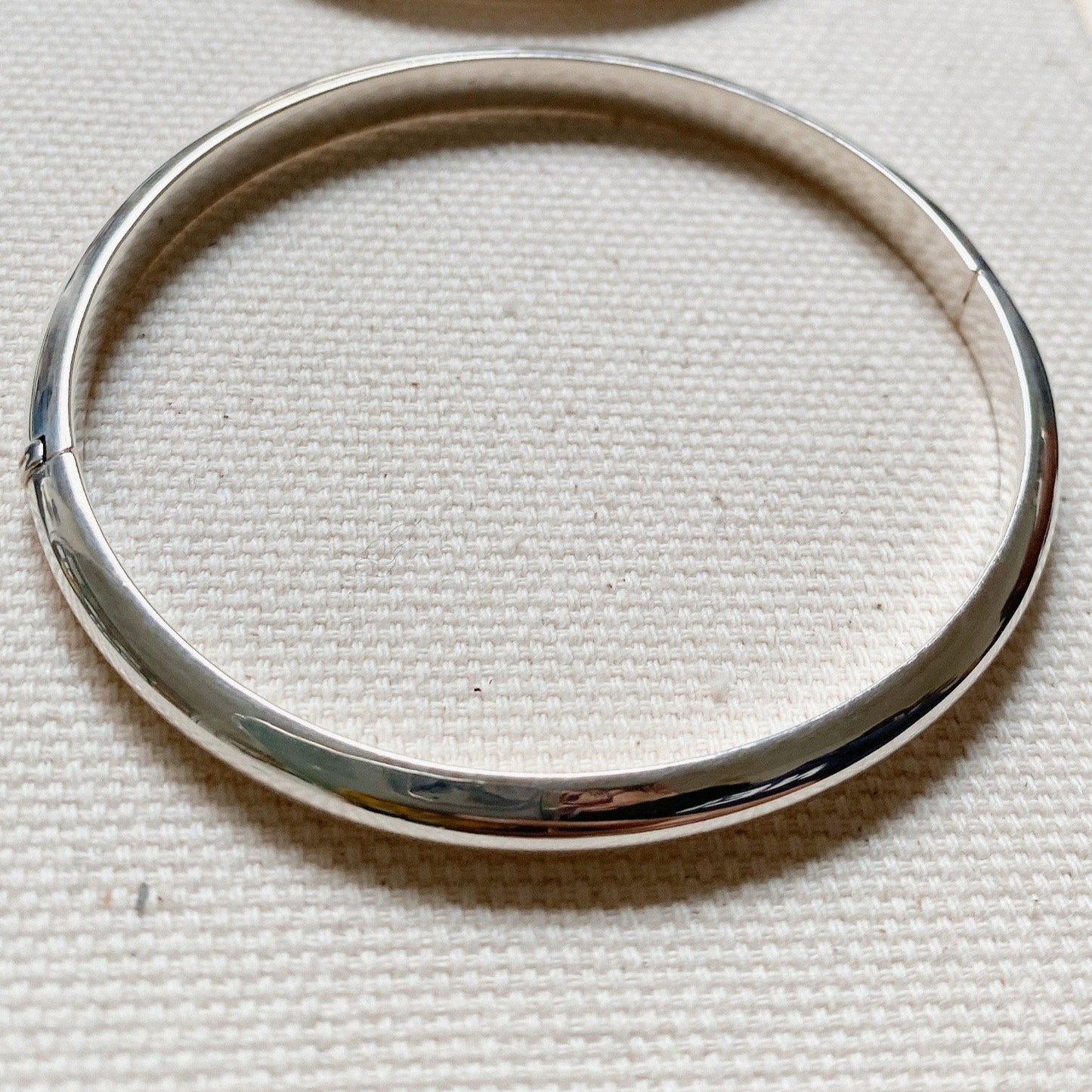 SILVER BANGLE BRACELET