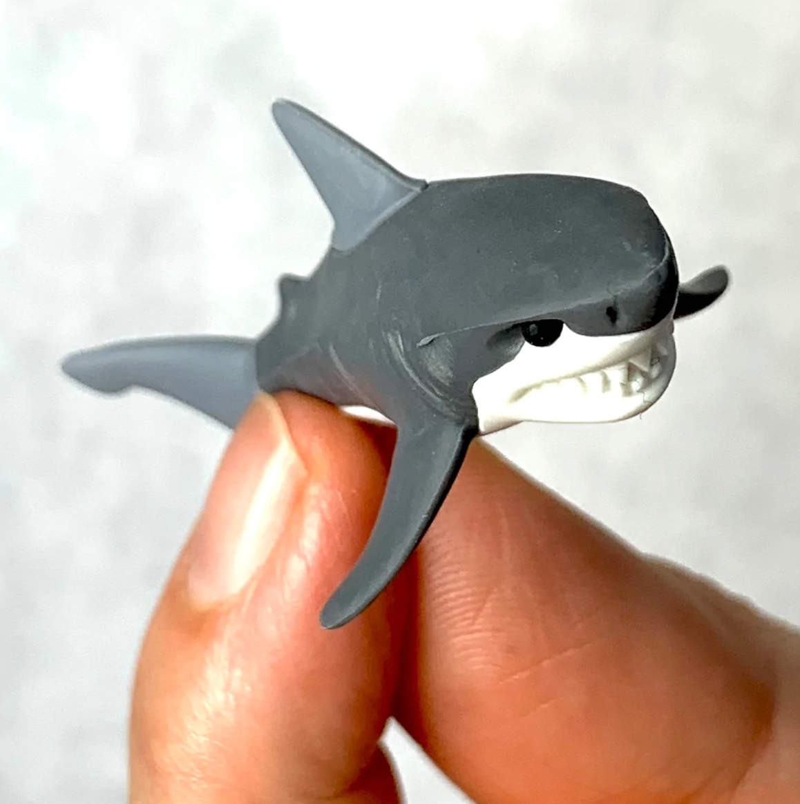 SHARK IWAKO ERASER - Little-ish