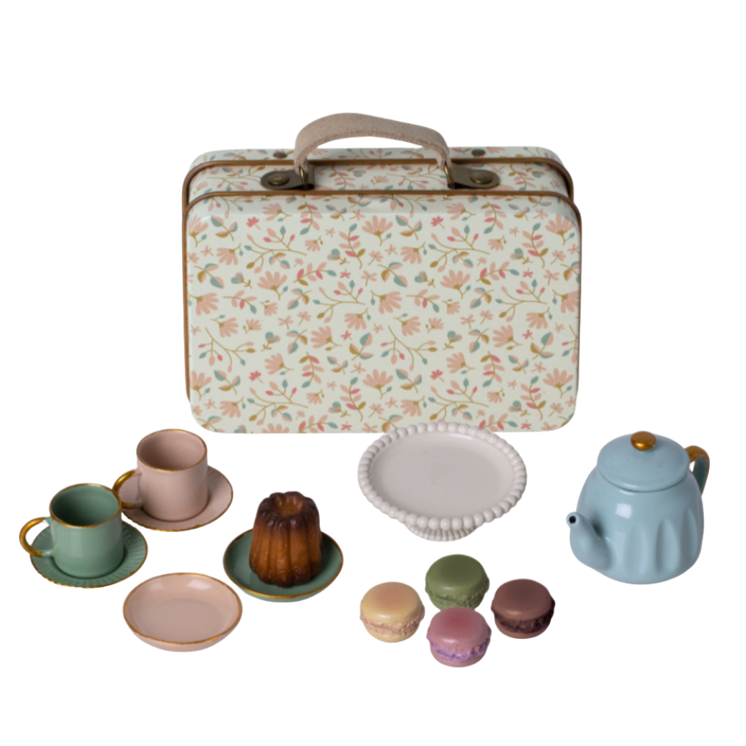 AFTERNOON TREAT - SUITCASE MERLE - Little-ish