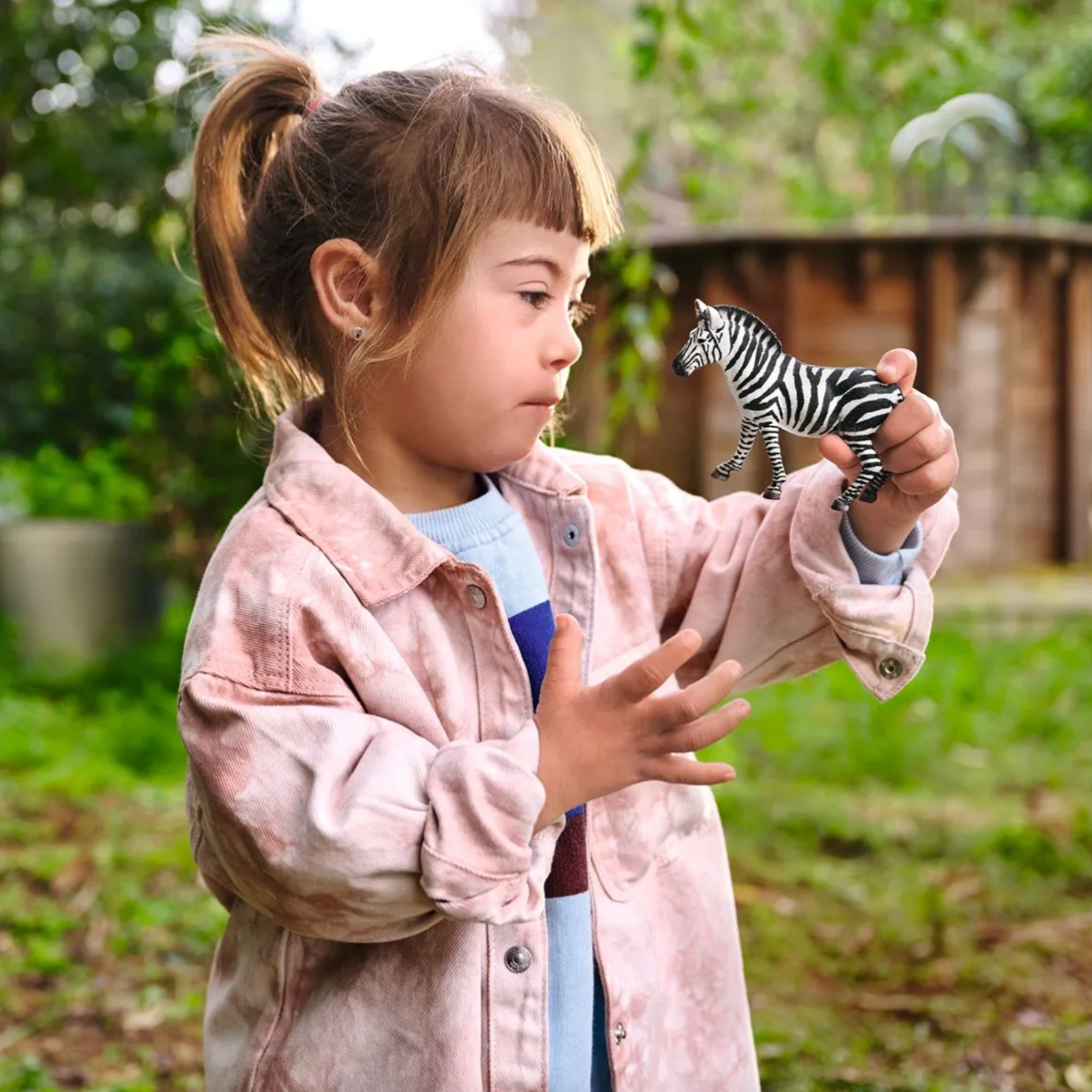 SCHLEICH FEMALE ZEBRA - Little-ish