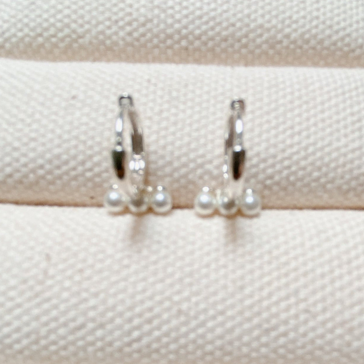SILVER SEED PEARL EARRING - Little-ish